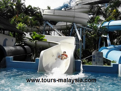 صور عالم الألعاب المائية في منتجع أفاموسا في ماليزيا